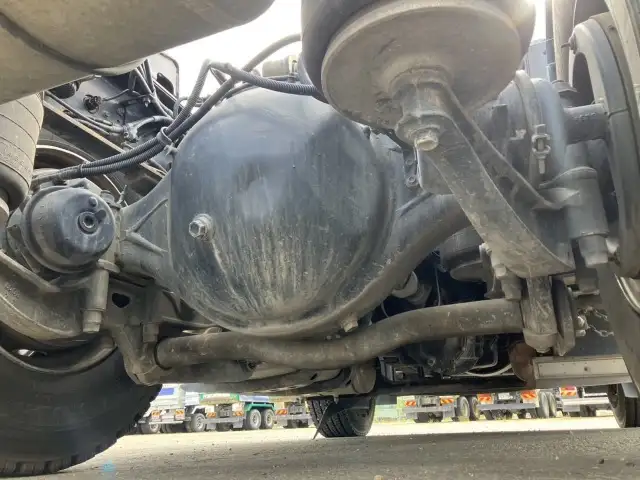 ☆車検付き(R7.11.21)☆ 平成30年 いすゞ トラクタ ダンプPTO付(レバー、タンク有) D尺 ハイルーフ 420馬力 MT 第五輪:11,500㎏ 距離:13万㎞の画像24