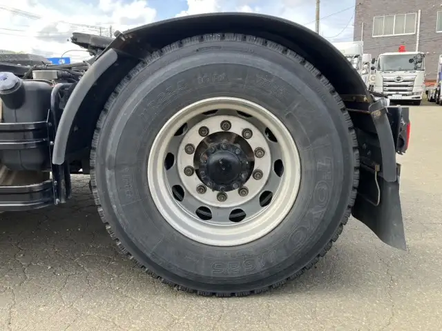 ☆車検付き(R7.11.21)☆ 平成30年 いすゞ トラクタ ダンプPTO付(レバー、タンク有) D尺 ハイルーフ 420馬力 MT 第五輪:11,500㎏ 距離:13万㎞の画像29