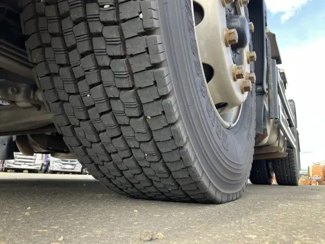 ☆車検付き(R7.11.21)☆ 平成30年 いすゞ トラクタ ダンプPTO付(レバー、タンク有) D尺 ハイルーフ 420馬力 MT 第五輪:11,500㎏ 距離:13万㎞の画像34