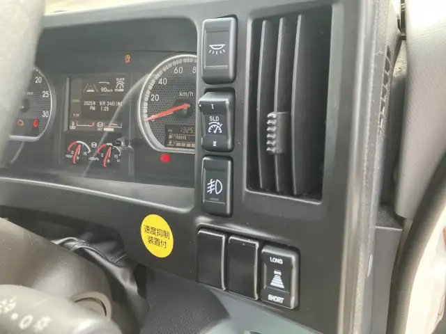 ☆車検付き(R7.11.21)☆ 平成30年 いすゞ トラクタ ダンプPTO付(レバー、タンク有) D尺 ハイルーフ 420馬力 MT 第五輪:11,500㎏ 距離:13万㎞の画像44