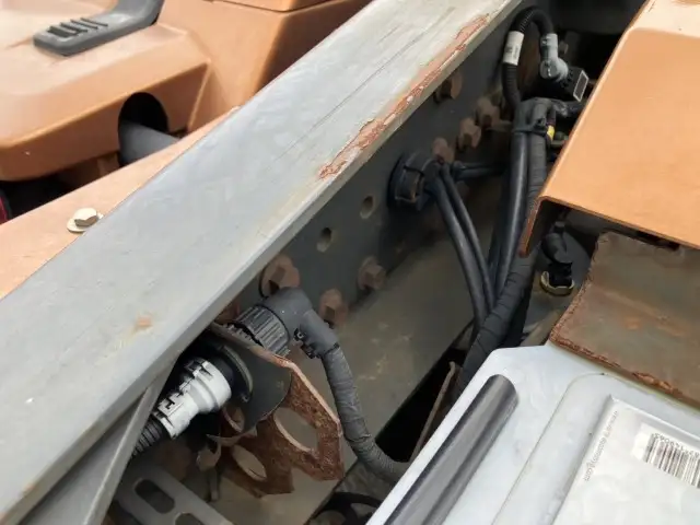 平成30年 ボルボ トラクタ 中間尺 エアロ付き スライドカプラー デフロック 440馬力 AT 第五輪:11,500㎏ 距離:55万㎞の画像21