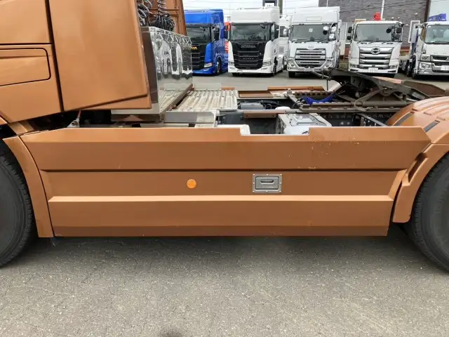 平成30年 ボルボ トラクタ 中間尺 エアロ付き スライドカプラー デフロック 440馬力 AT 第五輪:11,500㎏ 距離:55万㎞の画像26