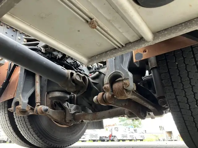 平成30年 ボルボ トラクタ 中間尺 エアロ付き スライドカプラー デフロック 440馬力 AT 第五輪:11,500㎏ 距離:55万㎞の画像35