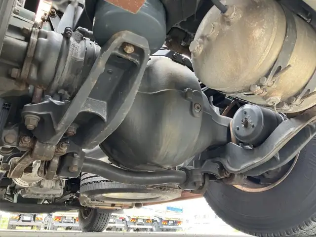 平成30年 ボルボ トラクタ 中間尺 エアロ付き スライドカプラー デフロック 440馬力 AT 第五輪:11,500㎏ 距離:55万㎞の画像36