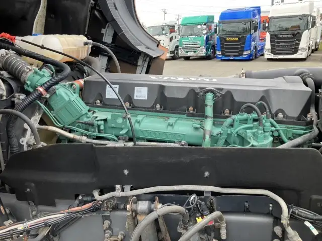 平成30年 ボルボ トラクタ 中間尺 エアロ付き スライドカプラー デフロック 440馬力 AT 第五輪:11,500㎏ 距離:55万㎞の画像50