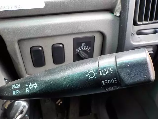 平成13年05月中古中型三菱ふそう三菱の画像38