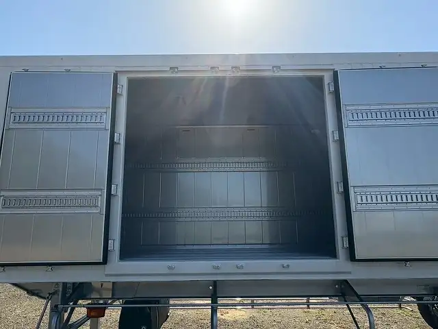 新品！未使用車！　令和7年　トレクス　40FT2軸冷凍コンテナSET　サイド観音扉　冷凍機SLXi400(縦型)　樹脂燃料タンクの画像33