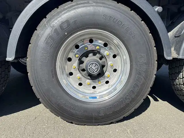 登録済み未使用車　車検：令和8年8月27日迄　令和7年式　フルハーフ　14m3軸冷凍ウイングトレーラー　スーパーシングル　リフトアクスル後軸残し　積載：24,000kg　第五輪：10,980kgの画像13