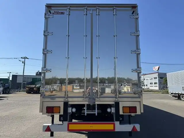 登録済み未使用車　車検：令和8年8月27日迄　令和7年式　フルハーフ　14m3軸冷凍ウイングトレーラー　スーパーシングル　リフトアクスル後軸残し　積載：24,000kg　第五輪：10,980kgの画像5