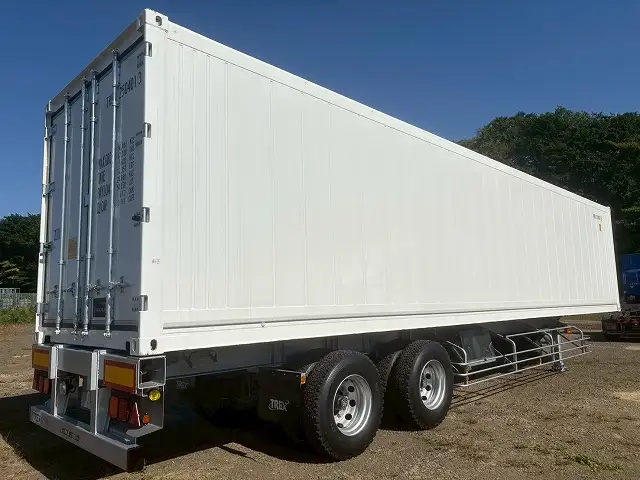 新品!未使用車! 令和7年 トレクス 40FT2軸冷凍コンテナSET サイド観音扉 冷凍機SLXi400(縦型) 樹脂燃料タンクの画像5