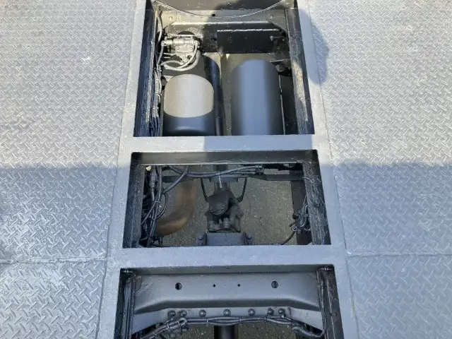 平成19年 三菱 コンテナ専用車(トラクタ) フルトレ仕様 JRコンテナ1基積み 緊締装置付 リーフサス MT 320馬力 MT 積載:8,400㎏ 距離:47万㎞の画像11