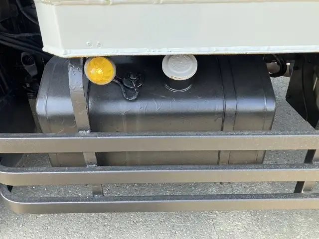 平成19年 三菱 コンテナ専用車(トラクタ) フルトレ仕様 JRコンテナ1基積み 緊締装置付 リーフサス MT 320馬力 MT 積載:8,400㎏ 距離:47万㎞の画像31