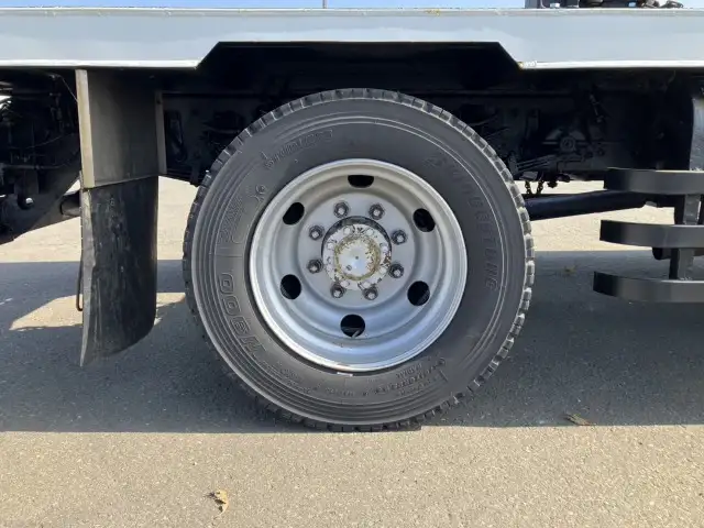 平成19年 三菱 コンテナ専用車(トラクタ) フルトレ仕様 JRコンテナ1基積み 緊締装置付 リーフサス MT 320馬力 MT 積載:8,400㎏ 距離:47万㎞の画像38