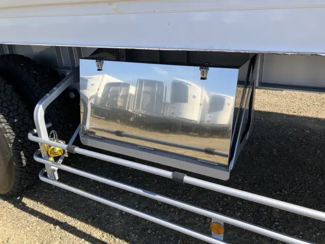 新品!未使用車! 令和7年 トレクス 40FT3軸冷凍コンテナSET リフトアクスル(後後軸残し) サイド観音扉 冷凍機SLXi400(縦型) 樹脂燃料タンクの画像28
