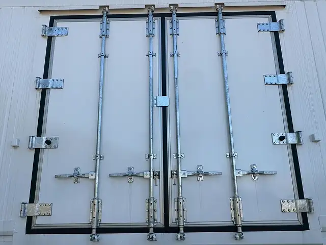 新品!未使用車! 令和7年 トレクス 40FT2軸冷凍コンテナSET サイド観音扉 冷凍機SLXi400(縦型) 樹脂燃料タンクの画像32