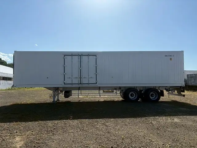 新品！未使用車！　令和7年　トレクス　40FT2軸冷凍コンテナSET　サイド観音扉　冷凍機SLXi400(縦型)　樹脂燃料タンクの画像8