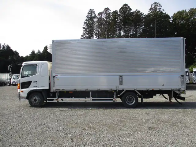 ★ナンバー付★ 平成28年 日野 レンジャー 4t冷蔵ウィング 210馬力 MT 冷凍機:菱重 床:アルミ縞 の画像8