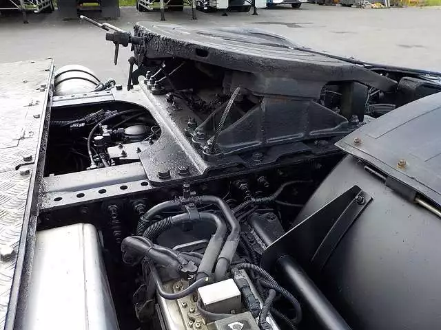 平成19年01月中古大型トラクタヘッド日産UDニッサンディーゼルの画像14