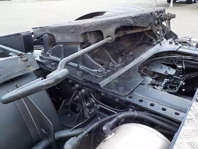 平成19年01月中古大型トラクタヘッド日産UDニッサンディーゼルの画像16