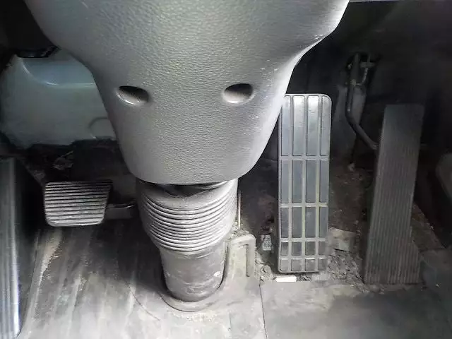 平成19年01月中古大型トラクタヘッド日産UDニッサンディーゼルの画像34