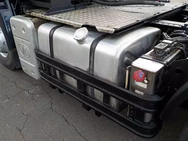 平成19年01月中古大型トラクタヘッド日産UDニッサンディーゼルの画像9