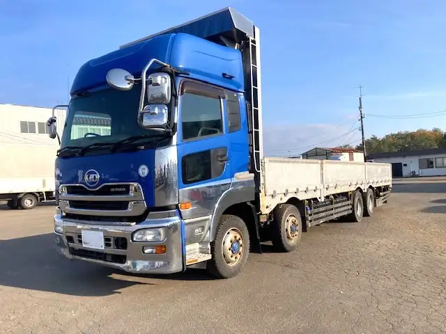 H26年 UD クオン4軸平B の画像1