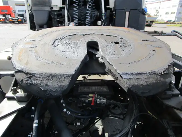 ナンバー付　令和4年　ボルボ　トラクタ　ハイルーフ　リアエアサス　デフロック付　AT　460馬力　第五輪：11,500㎏　距離：34万㎞の画像11