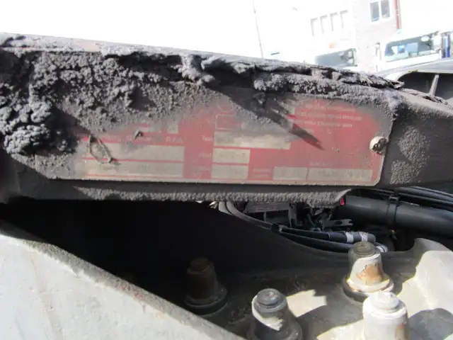 ナンバー付　令和4年　ボルボ　トラクタ　ハイルーフ　リアエアサス　デフロック付　AT　460馬力　第五輪：11,500㎏　距離：34万㎞の画像12