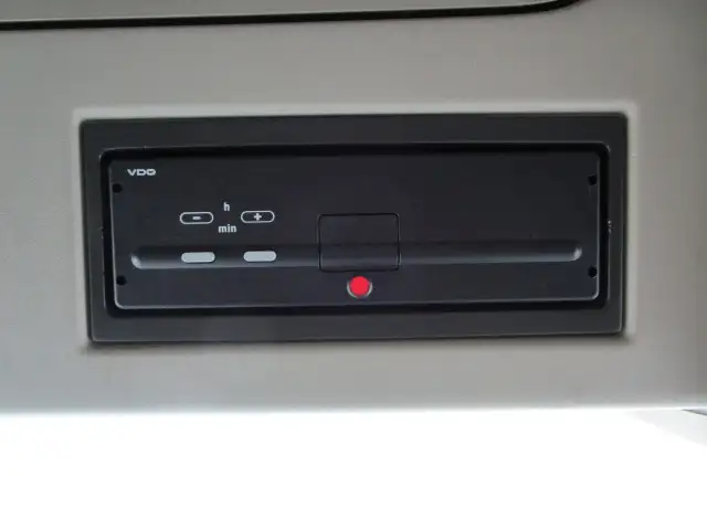 ナンバー付　令和4年　ボルボ　トラクタ　ハイルーフ　リアエアサス　デフロック付　AT　460馬力　第五輪：11,500㎏　距離：34万㎞の画像41