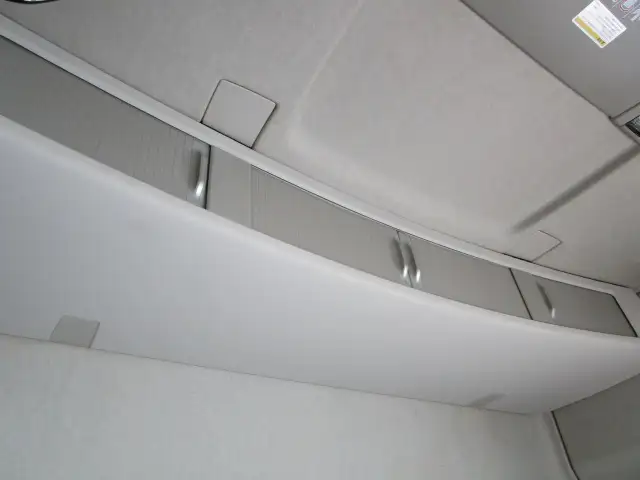 ナンバー付　令和4年　ボルボ　トラクタ　ハイルーフ　リアエアサス　デフロック付　AT　460馬力　第五輪：11,500㎏　距離：34万㎞の画像45