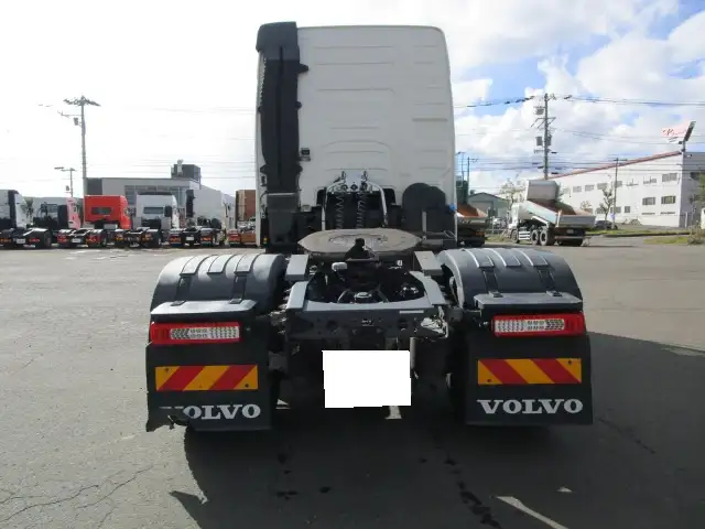 ナンバー付　令和4年　ボルボ　トラクタ　ハイルーフ　リアエアサス　デフロック付　AT　460馬力　第五輪：11,500㎏　距離：34万㎞の画像6