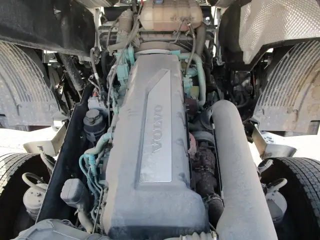 ナンバー付　令和4年　ボルボ　トラクタ　ハイルーフ　リアエアサス　デフロック付　AT　460馬力　第五輪：11,500㎏　距離：34万㎞の画像53