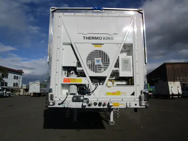 登録済み未使用車　車検：令和8年9月28日迄　令和7年式　フルハーフ　14m3軸冷凍ウイングトレーラー　スーパーシングル　リフトアクスル後軸残し　積載：24,000kg　第五輪：10,980kgの画像2