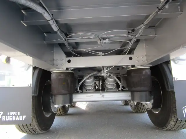 登録済み未使用車　車検：令和8年9月28日迄　令和7年式　フルハーフ　14m3軸冷凍ウイングトレーラー　スーパーシングル　リフトアクスル後軸残し　積載：24,000kg　第五輪：10,980kgの画像19