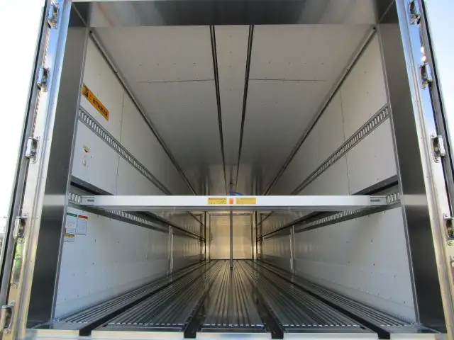 登録済み未使用車　車検：令和8年9月28日迄　令和7年式　フルハーフ　14m3軸冷凍ウイングトレーラー　スーパーシングル　リフトアクスル後軸残し　積載：24,000kg　第五輪：10,980kgの画像26