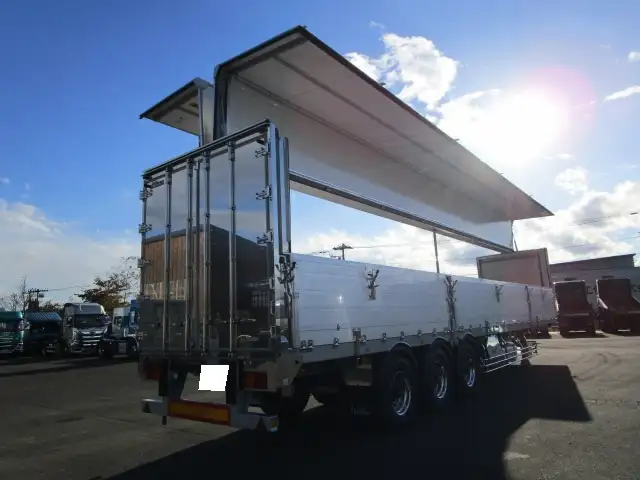 登録済み未使用車　車検：令和8年9月28日迄　令和7年式　フルハーフ　14m3軸冷凍ウイングトレーラー　スーパーシングル　リフトアクスル後軸残し　積載：24,000kg　第五輪：10,980kgの画像33