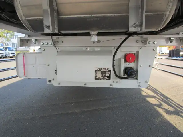 登録済み未使用車　車検：令和8年9月28日迄　令和7年式　フルハーフ　14m3軸冷凍ウイングトレーラー　スーパーシングル　リフトアクスル後軸残し　積載：24,000kg　第五輪：10,980kgの画像40