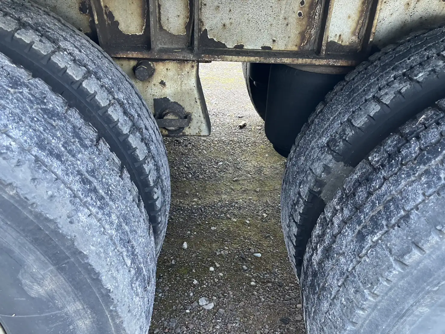 【委託販売車両】平成19年　フルハーフ　13m2軸アオリ付きトレーラ　車検付　エアサス　ジョロダー4列の画像21