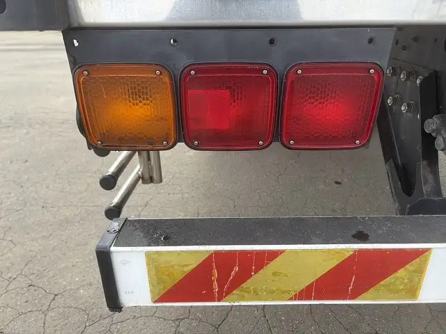 【継続車検取得中】平成25年　UD　大型冷凍車　積載：13,200㎏　距離：43,8万㎞　2エバ　冷凍機：菱重（TU100SA multi）-35℃設定の画像17