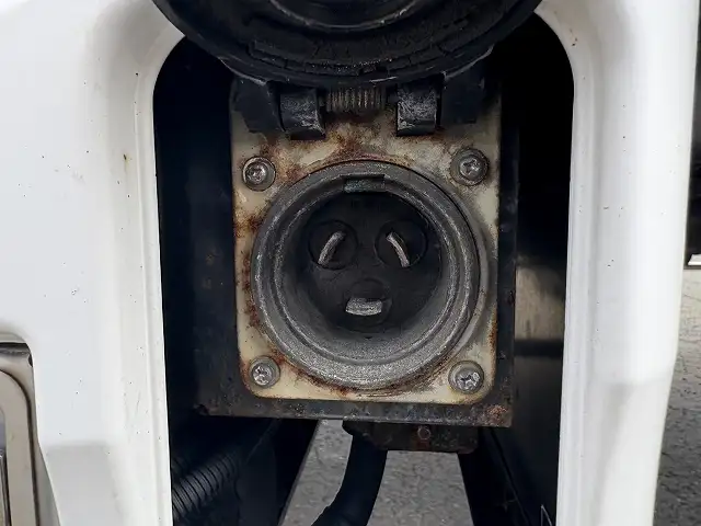 【継続車検取得中】平成25年　UD　大型冷凍車　積載：13,200㎏　距離：43,8万㎞　2エバ　冷凍機：菱重（TU100SA multi）-35℃設定の画像24