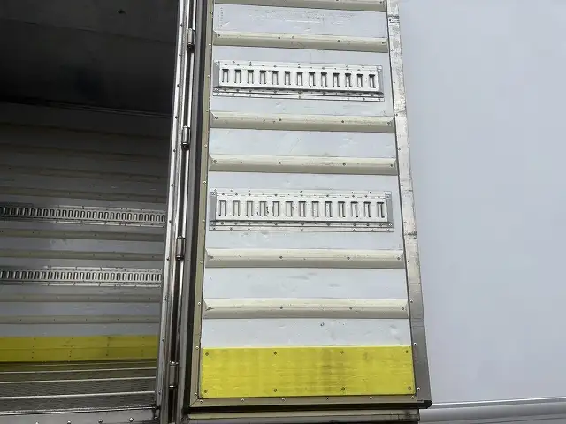 【継続車検取得中】平成25年　UD　大型冷凍車　積載：13,200㎏　距離：43,8万㎞　2エバ　冷凍機：菱重（TU100SA multi）-35℃設定の画像29