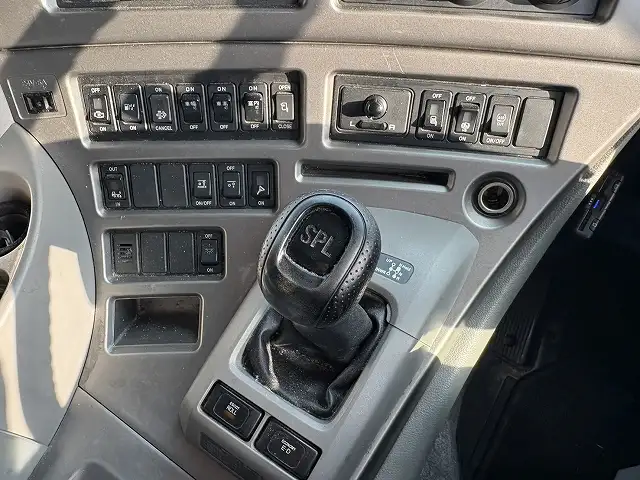 【継続車検取得中】平成25年　UD　大型冷凍車　積載：13,200㎏　距離：43,8万㎞　2エバ　冷凍機：菱重（TU100SA multi）-35℃設定の画像59