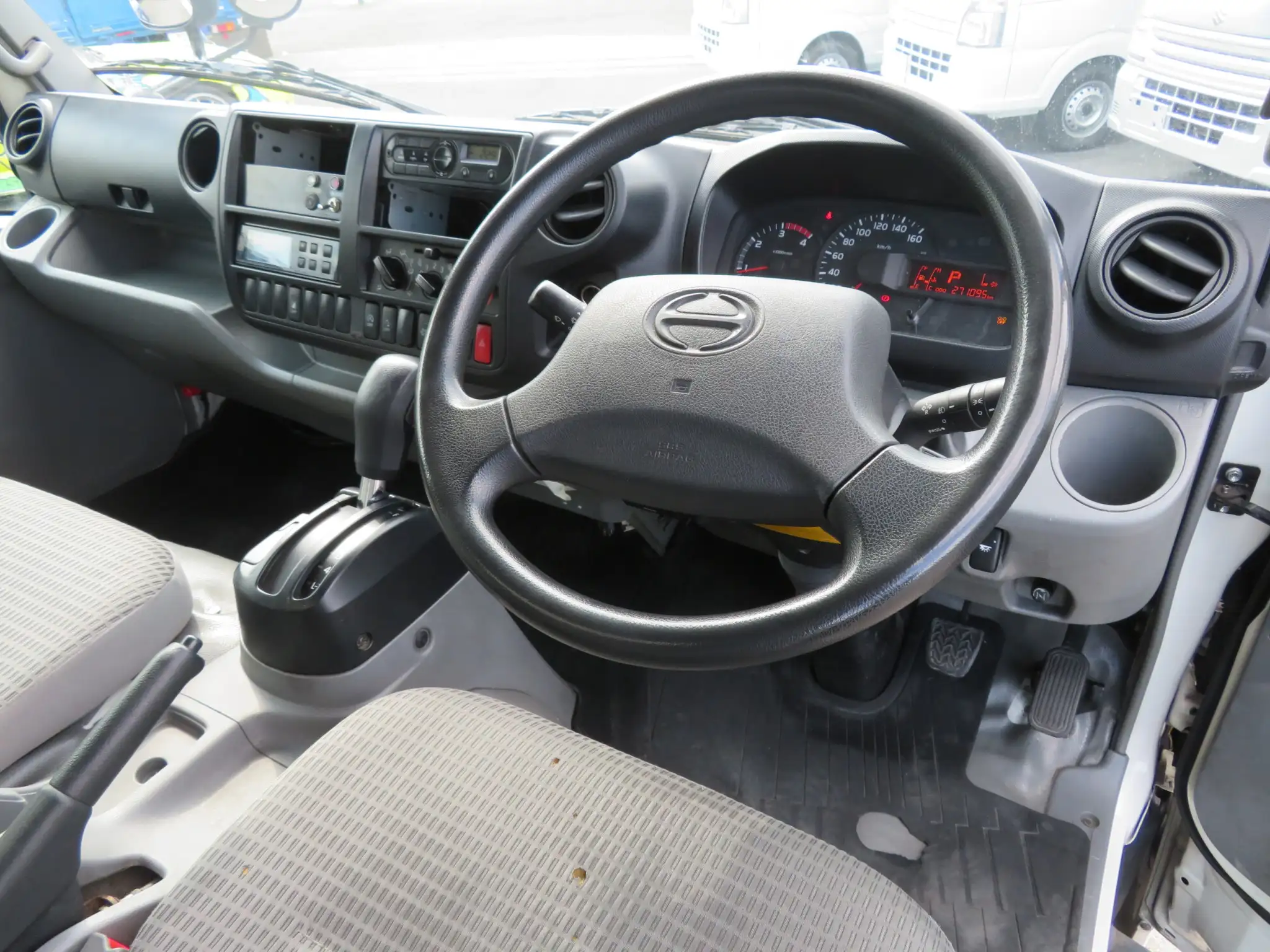日野 デュトロ 冷凍車 小型(2t・3t) TPG-XZU712の画像31