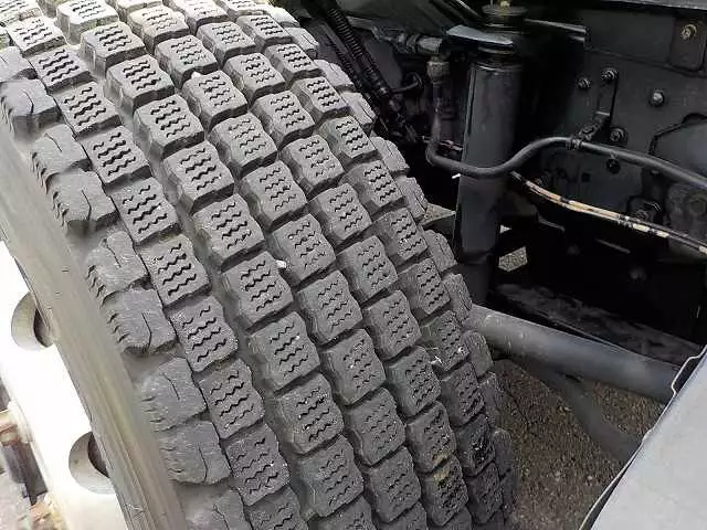 平成25年12月中古大型トラクタヘッド日産UDUDトラックスの画像12