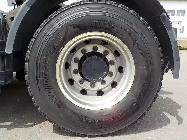 平成25年12月中古大型トラクタヘッド日産UDUDトラックスの画像13