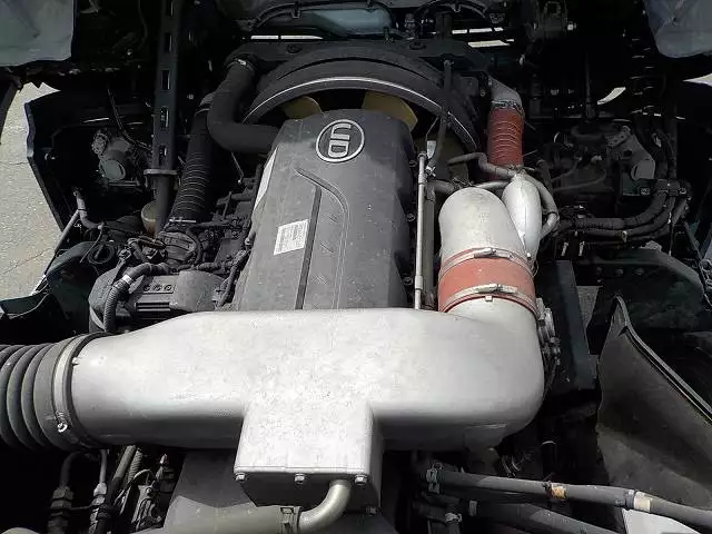 平成25年12月中古大型トラクタヘッド日産UDUDトラックスの画像18