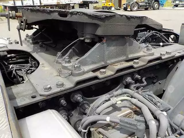 平成25年12月中古大型トラクタヘッド日産UDUDトラックスの画像24