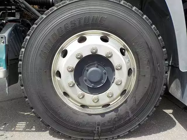 平成25年12月中古大型トラクタヘッド日産UDUDトラックスの画像9