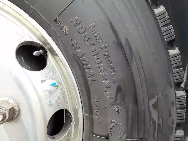 平成25年12月中古大型トラクタヘッド日産UDUDトラックスの画像10