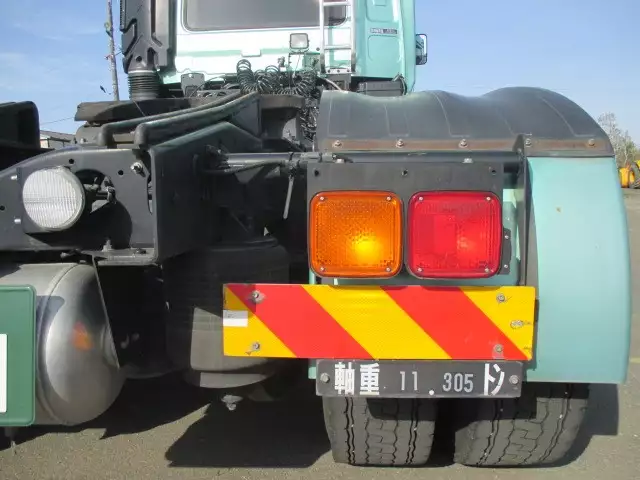 平成25年01月中古大型トラクタヘッド日産UDクオンの画像15